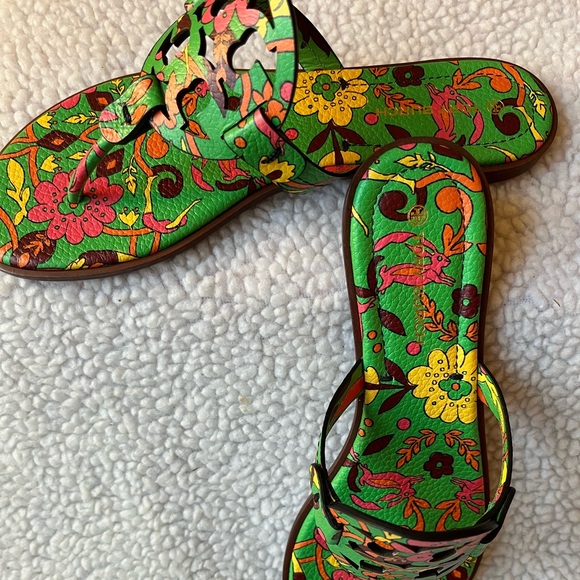 LIMITED EDITION Tory Burch Sandals - Picture 8 of 8